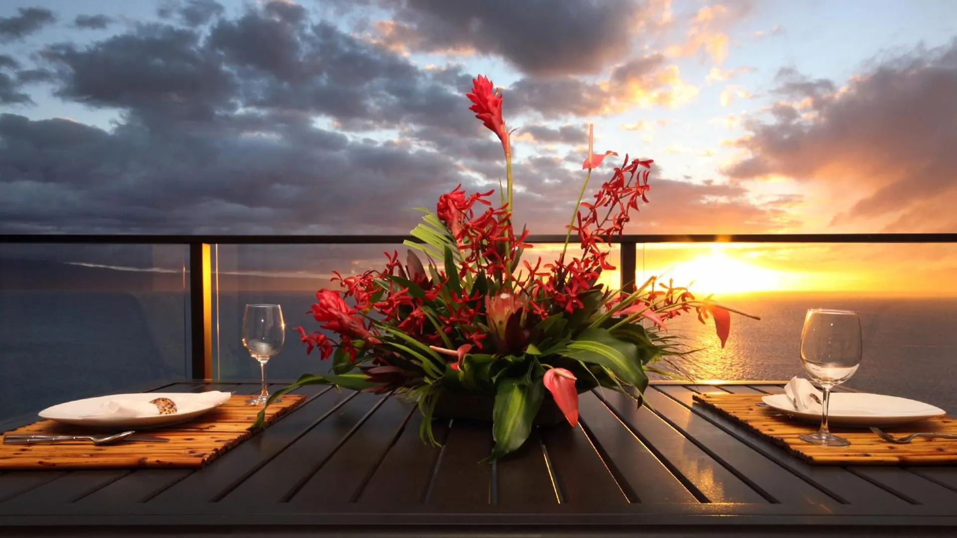 Top Floor Penthouse At The Mahana Lahaina