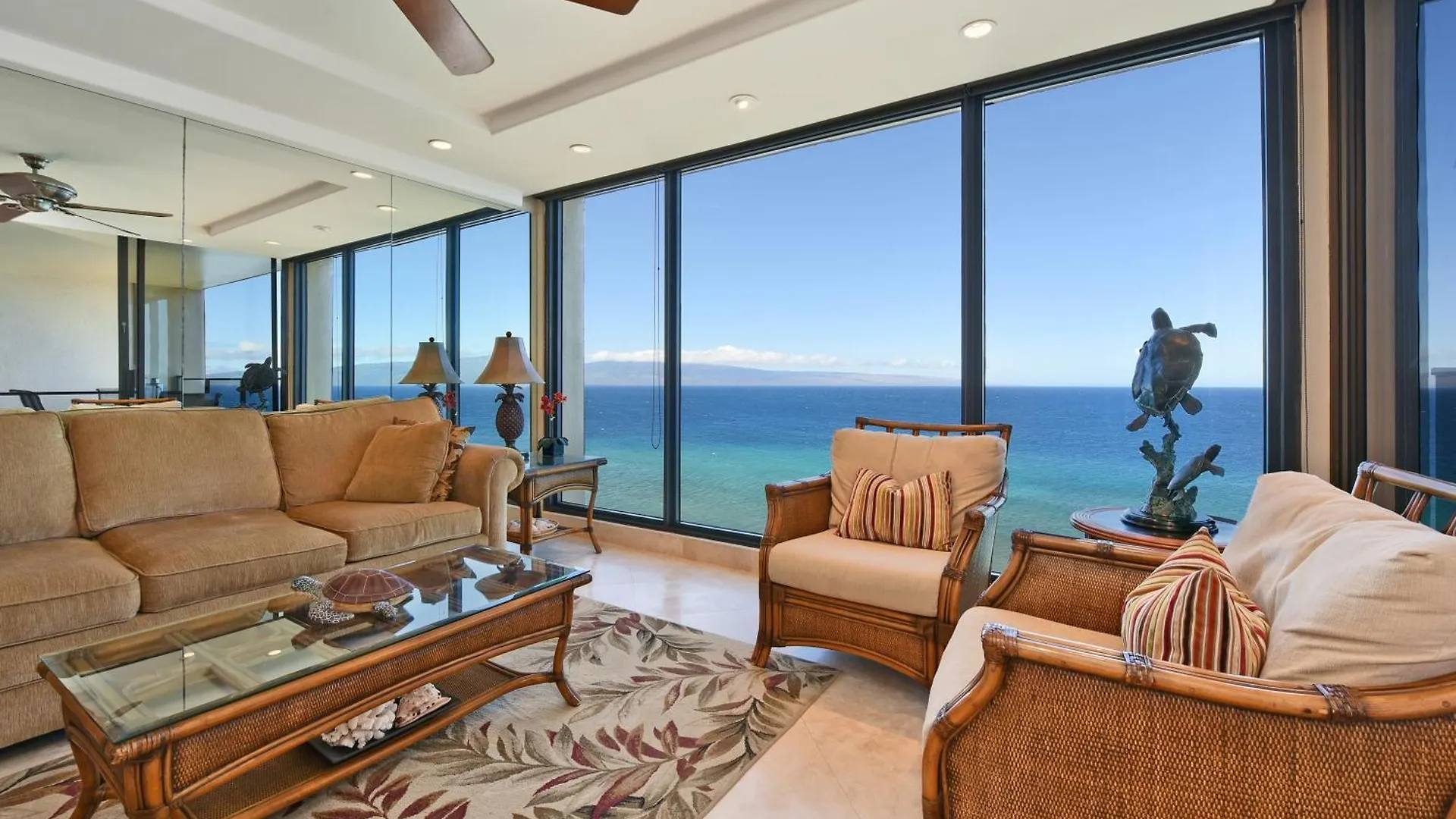Aparthotel Top Floor Penthouse At The Mahana Lahaina
